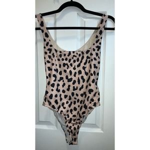 Princess Polly Leopard bodysuit. Size US 6.